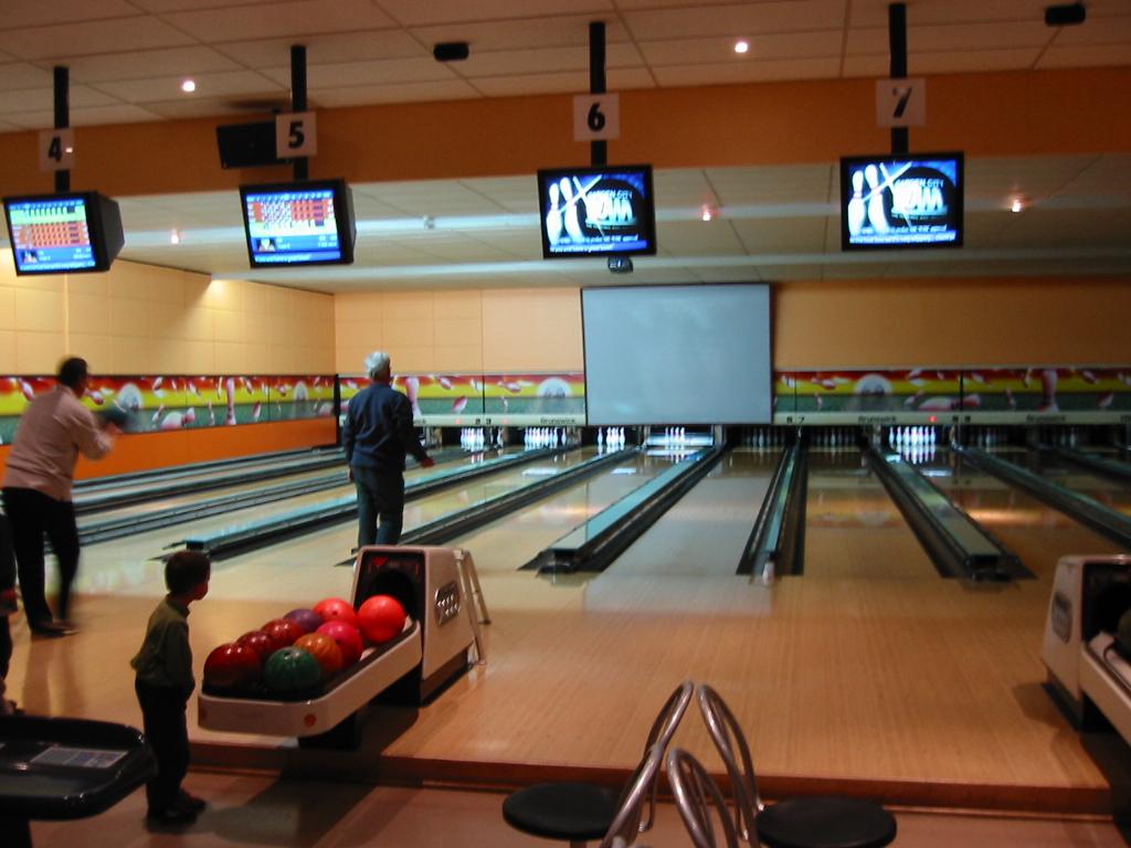 10 pin bowling