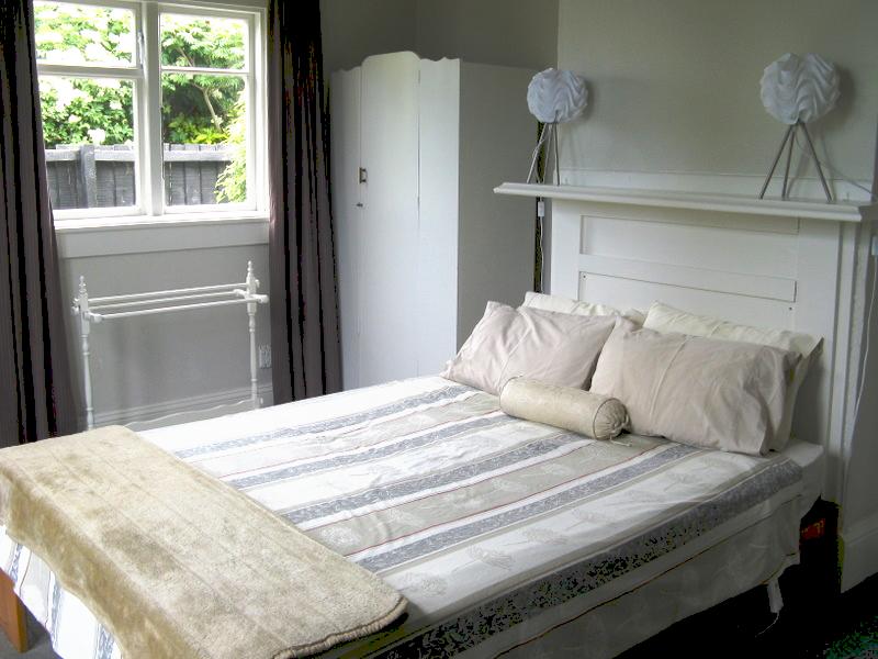 Kowhai A Main Bedroom